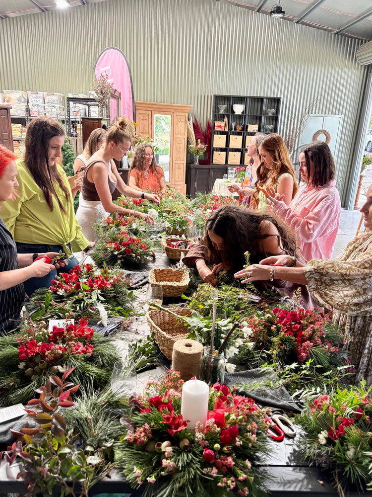 Looking for a fun flower workshop party for your next birthday celebration or get together?