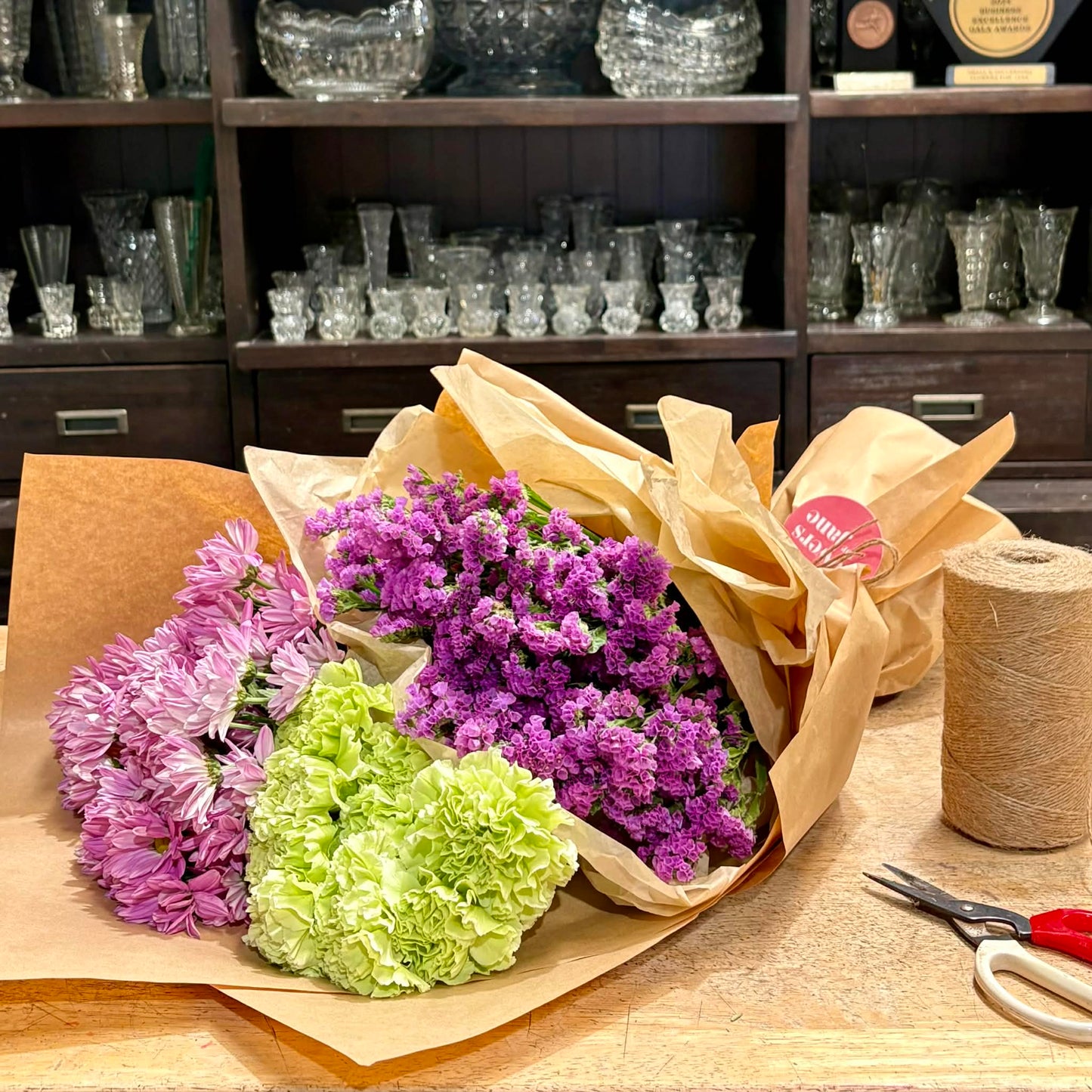 Welcome to 2026, flower lovers! NEW Market fresh flower bunches for arranging flowers at home.