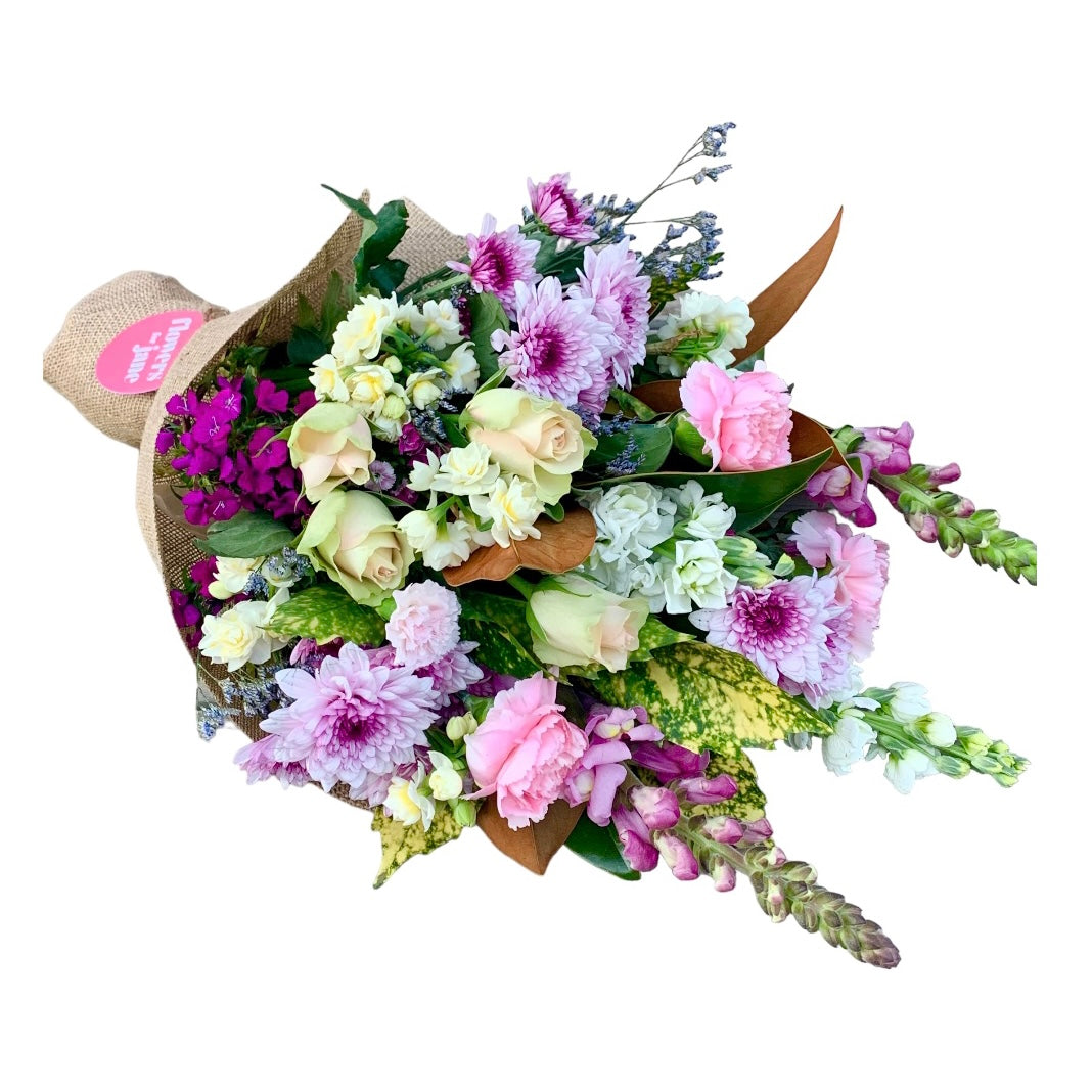 Flowers for Jane Frankston Florist answers | "What colour palette flowers should I send?"
