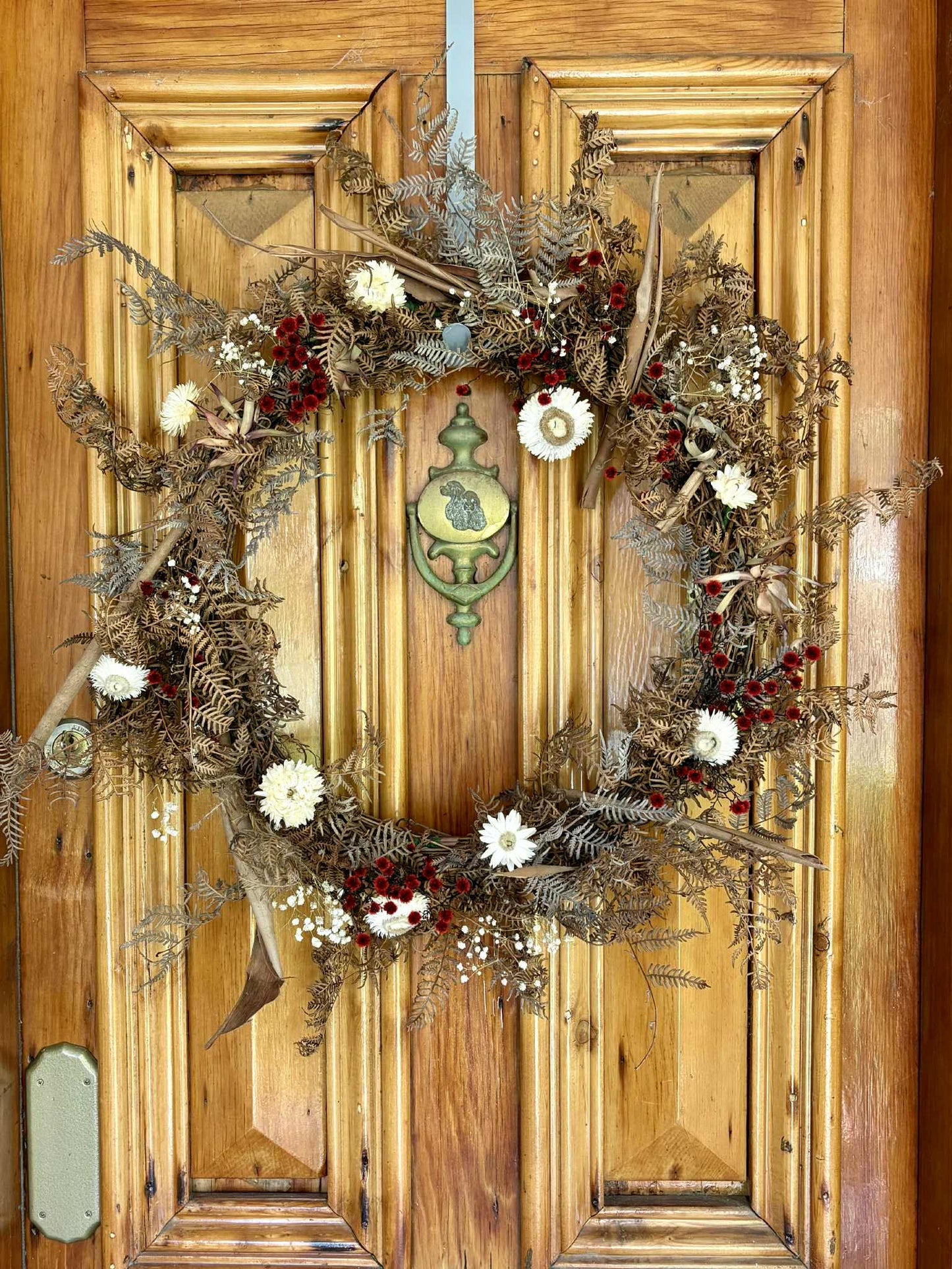 Festive Farmhouse Dried Flower Wreath Workshop